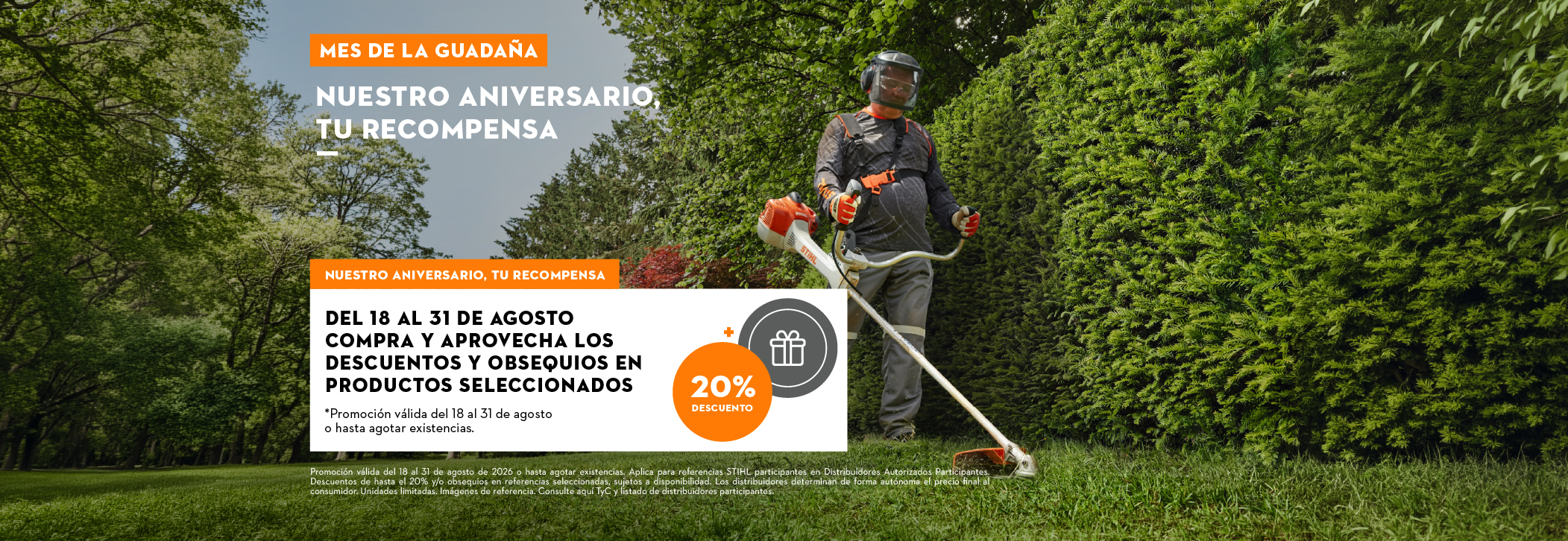 señor cortando un tronco con una motosierra y un letrero mencionando el descuento del 20% en equipos seleccionados